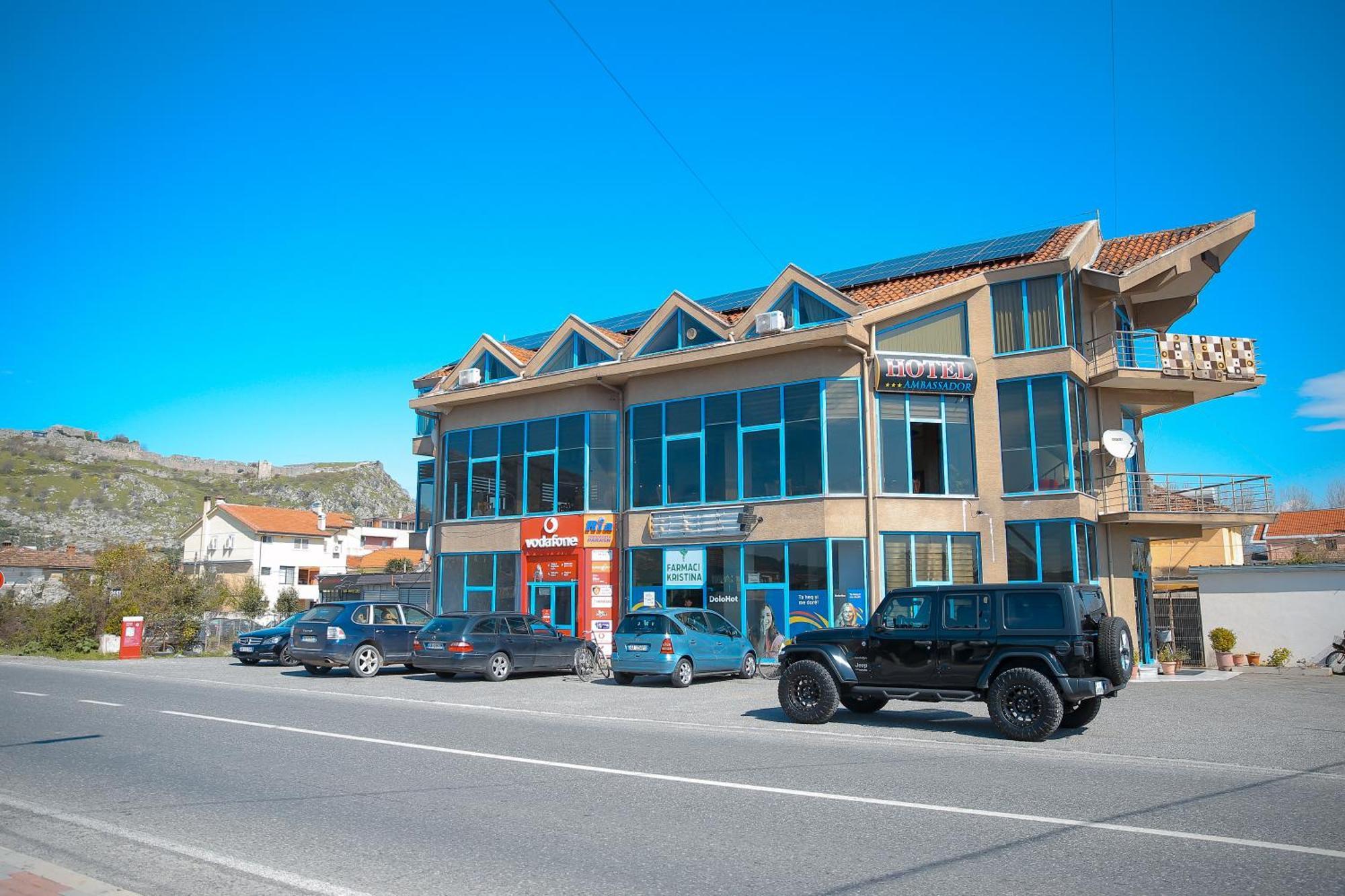 Hotel Ambasador Bahçallëk Extérieur photo