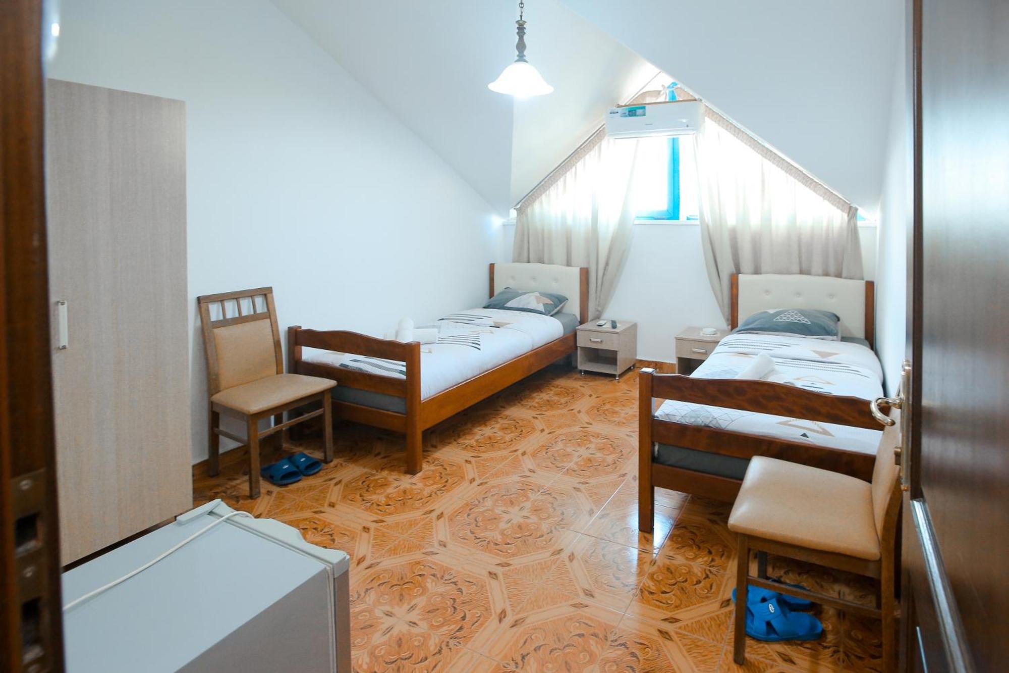 Hotel Ambasador Bahçallëk Extérieur photo