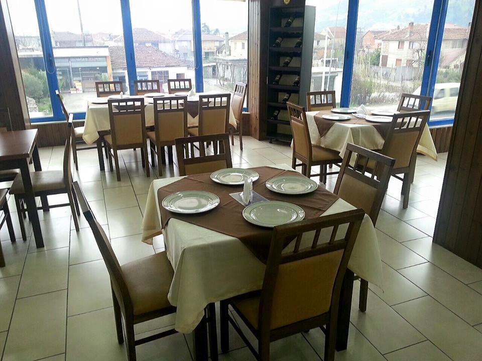 Hotel Ambasador Bahçallëk Extérieur photo
