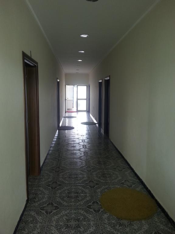 Hotel Ambasador Bahçallëk Extérieur photo