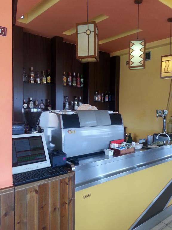 Hotel Ambasador Bahçallëk Extérieur photo