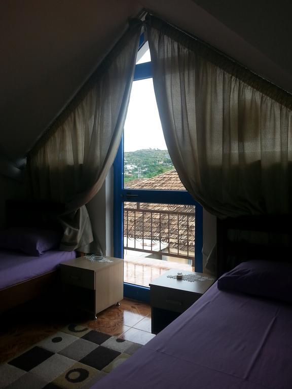 Hotel Ambasador Bahçallëk Chambre photo